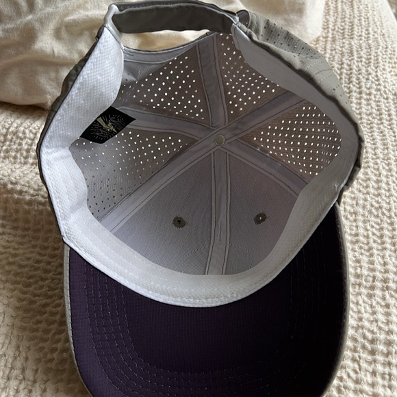 Magic Delivered | Hippogriff Riding Club Hat 🧢 - Picture 4 of 5